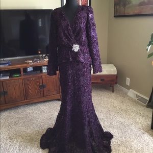 Mother of the Bride Dress/Evening Gown